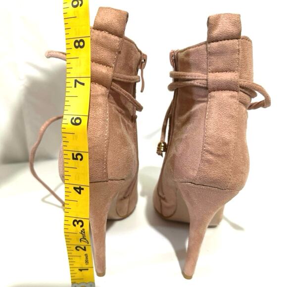 Lala Ikai Light pink suede ankle boots with pointed toe, ties up w/zip Brand new - Picture 4 of 12